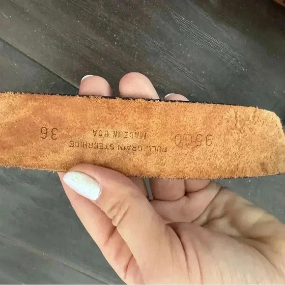 Vintage embossed southwestern leather belt 36 steerhide - Picture 4 of 4